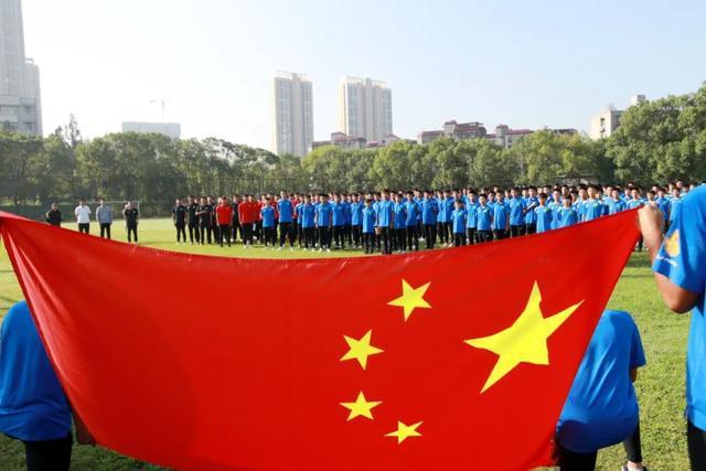 这是警察